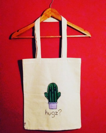 Kim sarılmaz ki böyle sevimli bir kaktüse