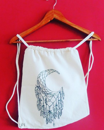 Yazın fazlasıyla kullanışlı olan sırt çantaları